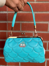 Load image into Gallery viewer, Hangyodon Quilted Kisslock 2-Way Shoulder Purse