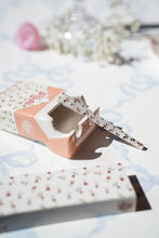 Load image into Gallery viewer, Rose Cig Box Ash Tray