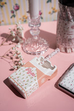 Load image into Gallery viewer, Rose Cig Box Ash Tray