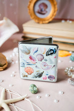 Load image into Gallery viewer, Shell Collector Cig Case