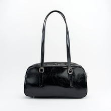 Load image into Gallery viewer, Onyx On The Move Black Bowler Style Purse