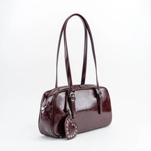 Load image into Gallery viewer, Onyx On The Move Burgundy Bowler Style Purse