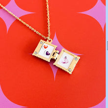 Load image into Gallery viewer, Ravioli Locket