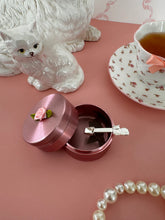 Load image into Gallery viewer, Miss Kitty Mini Scoop