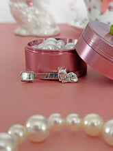 Load image into Gallery viewer, Miss Kitty Mini Scoop