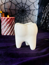 Load image into Gallery viewer, Tooth Ash Tray