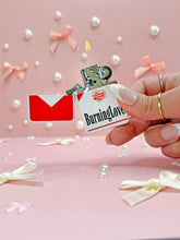 Load image into Gallery viewer, Cig Box Burning Love Lighter