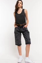 Load image into Gallery viewer, Mid Length Vintage Wash Grey Denim Shorts