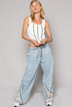 Load image into Gallery viewer, Floral Patchwork Denim Embroidery Detail Pants