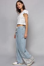 Load image into Gallery viewer, Floral Patchwork Denim Embroidery Detail Pants