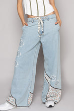 Load image into Gallery viewer, Floral Patchwork Denim Embroidery Detail Pants

