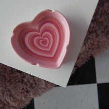 Load image into Gallery viewer, Hearts Forever Ash Tray