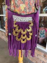 Load image into Gallery viewer, Orchid Suede Triangle Fringe and Gold Embellishment Purse