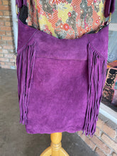 Load image into Gallery viewer, Orchid Suede Triangle Fringe and Gold Embellishment Purse