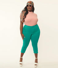 Load image into Gallery viewer, Teal Heart Pocket Smarty Pants Capri