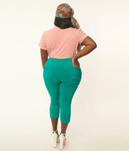 Load image into Gallery viewer, Teal Heart Pocket Smarty Pants Capri