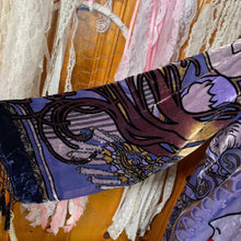 Load image into Gallery viewer, Vivien Art Nouveau Beaded Velvet Burnout Kimono