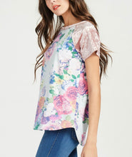 Load image into Gallery viewer, Floral Print and Velvet Short Sleeve Ringer Top
