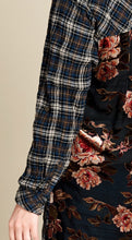 Load image into Gallery viewer, Jo Flannel Kimono with Velvet Floral Burnout Back