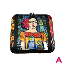 Load image into Gallery viewer, Frida Clutch Purses