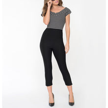 Load image into Gallery viewer, Black Capri Pants