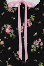 Load image into Gallery viewer, Bobby Sue Floral Blouse