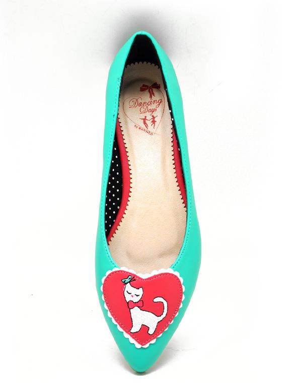 Aqua Kitty Heart Pointed Toe Flats Shoes