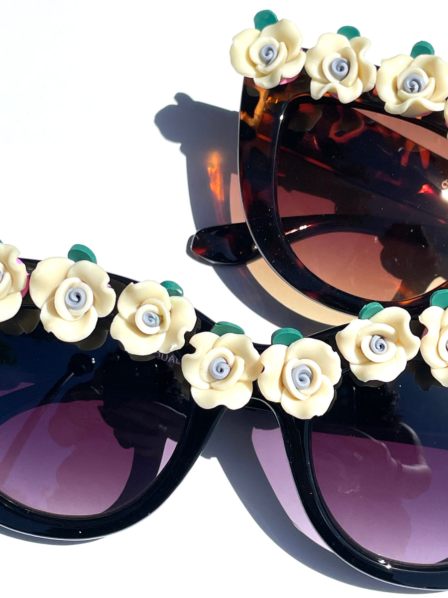 Floral Decorated Cat Eye Sunglasses- More Colors Available  display picture 3