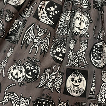 Load image into Gallery viewer, Calavera Cat Charcoal Elastic Waist Skirt