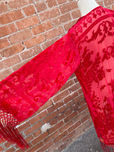 Load image into Gallery viewer, Circe Red Velvet Floral Burnout Kimono