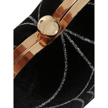 Load image into Gallery viewer, Lou Spiderweb Heart Clutch Purse