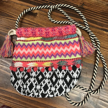 Load image into Gallery viewer, Woven Drawstring Purse
