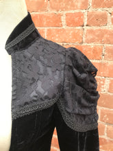 Load image into Gallery viewer, Vamp Coat