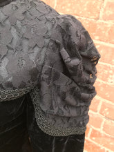 Load image into Gallery viewer, Vamp Coat