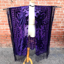 Load image into Gallery viewer, Hecate Purple Velvet Floral Burnout Kimono