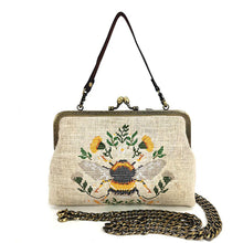 Load image into Gallery viewer, Bee Embroidered Vintage Kisslock Purse
