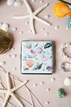 Load image into Gallery viewer, Shell Collector Cig Case
