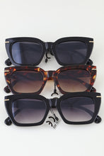 Load image into Gallery viewer, Squared Cateye Gradiant Sunglasses- More Colors Available!
