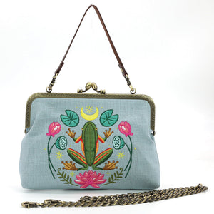 Frog in the Lily Pond Vintage Kisslock Purse