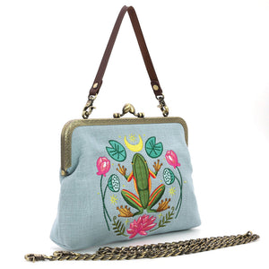 Frog in the Lily Pond Vintage Kisslock Purse