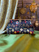 Load image into Gallery viewer, Sacred Heart Kisslock Pouch
