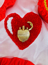 Load image into Gallery viewer, Gold Heart Lock Lighter
