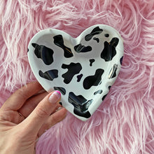 Load image into Gallery viewer, Moo Cow Heart Ash Tray
