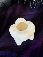 Load image into Gallery viewer, Tooth Ash Tray
