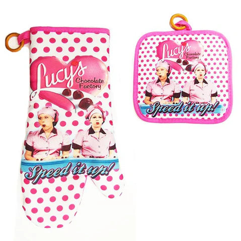 I Love Lucy Pot Holder and Oven Mitt Set