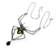 Load image into Gallery viewer, Emerald Venom Spider Necklace
