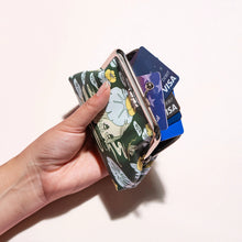 Load image into Gallery viewer, Lily Kisslock Coin Purse

