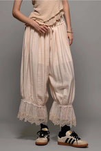 Load image into Gallery viewer, Ivory Lace Trim Bloomer Pettipants
