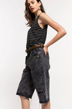 Load image into Gallery viewer, Mid Length Vintage Wash Grey Denim Shorts
