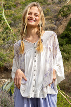 Load image into Gallery viewer, Lavender Flower Flowy Bell Sleeve Top
